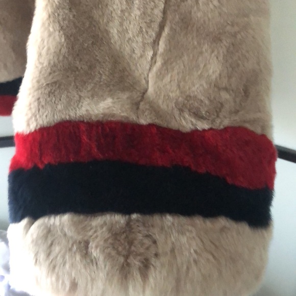 Beautiful coat - Picture 4 of 4